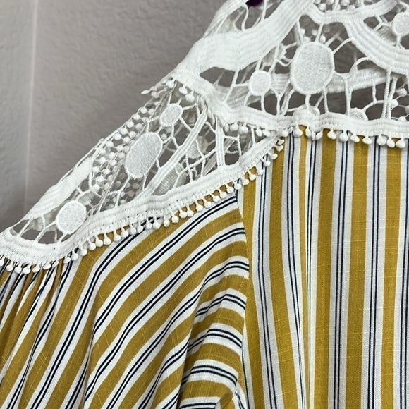 BYSI Women’s Blouse Cropped Bell Sleeves Lace Boho Size S Yellow Striped - Picture 8 of 11